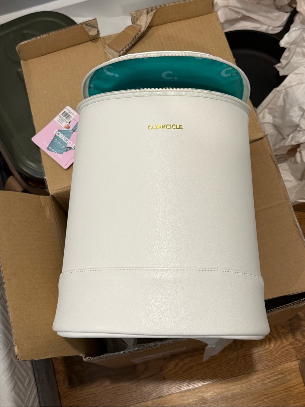 Corkcicle White Cooler Tote with Teal Liner, NEW WITH TAGS